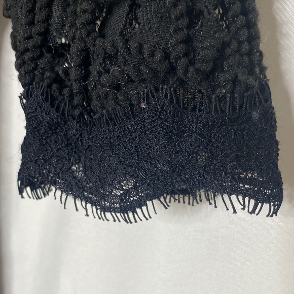 Elegant Black Lace Long Sleeve Dress - Picture 4 of 7